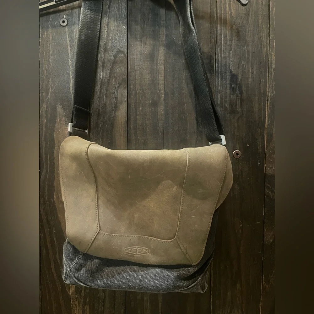 Keen Tan and Black Messenger Bag